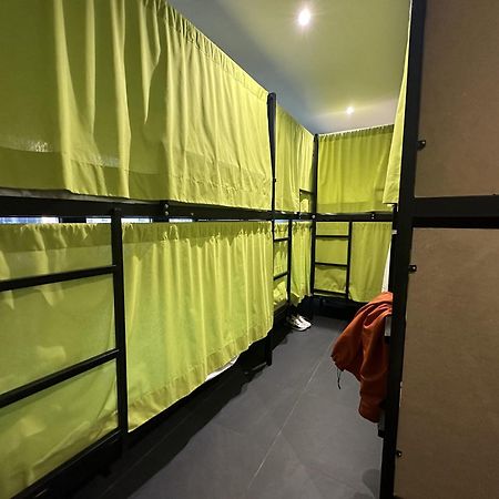 Madriz Hostel ภายนอก รูปภาพ