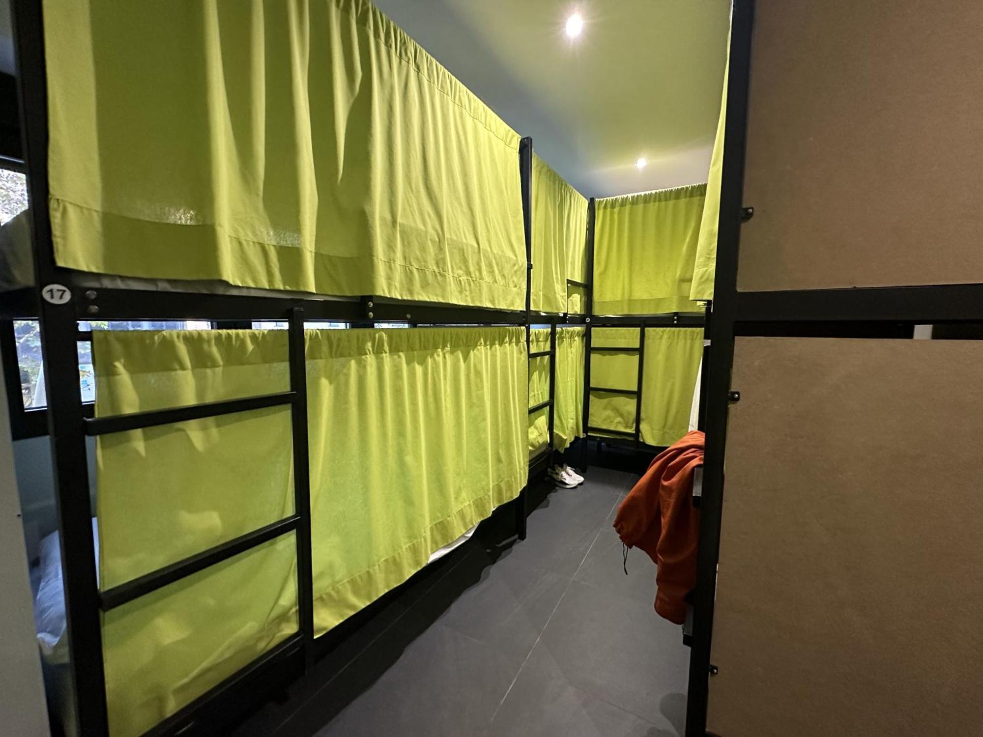 Madriz Hostel ภายนอก รูปภาพ