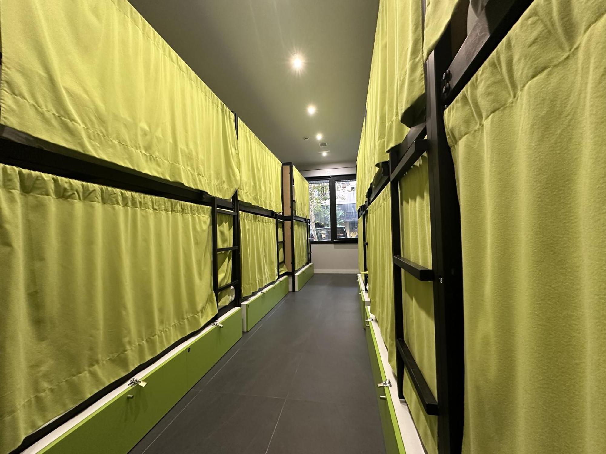 Madriz Hostel ภายนอก รูปภาพ